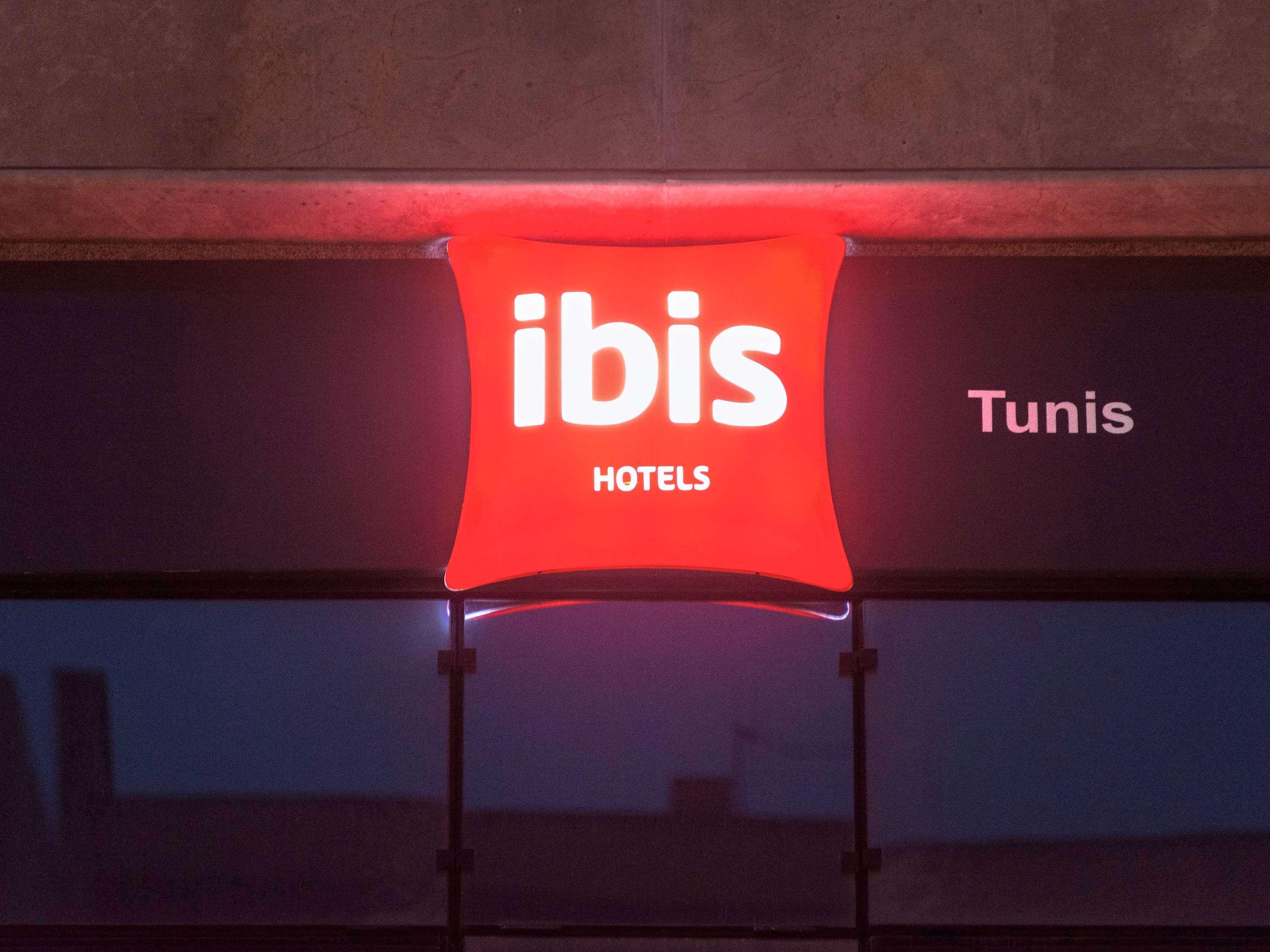 Ibis Tunis Hotel Bagian luar foto
